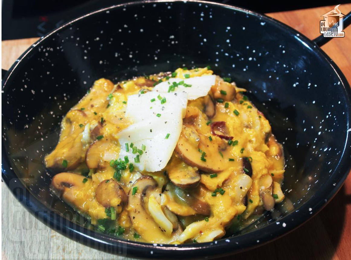 Revuelto de bacalao y setas